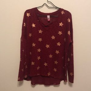 Burgundy sweater with gold stars size xl